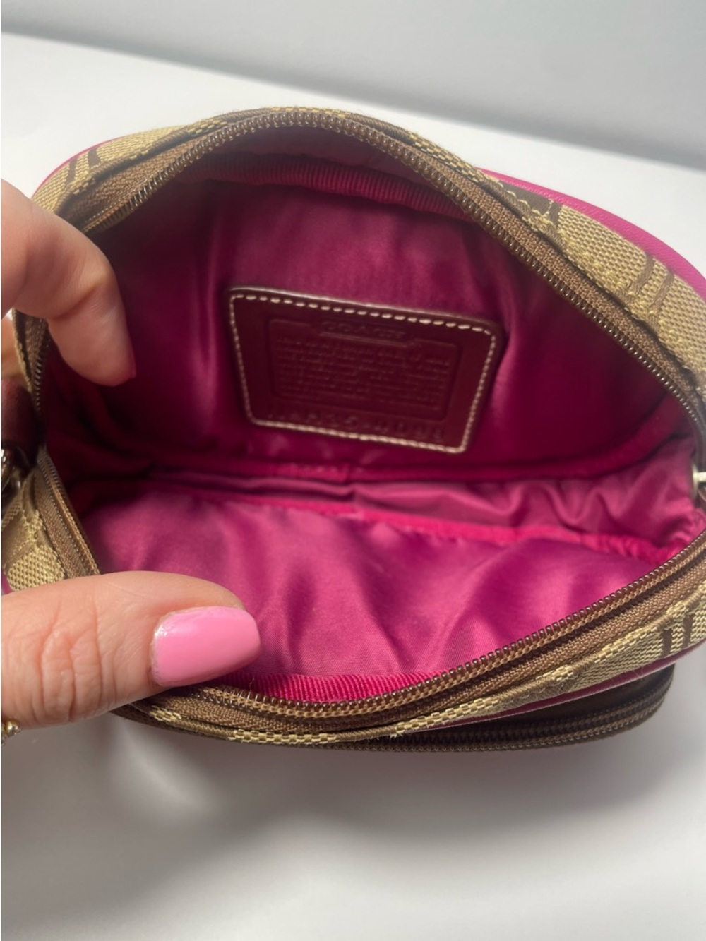 Rare Coach Vintage Jacquard Signature "C" Pink Suede Crossbody Bag - Picture 11 of 12
